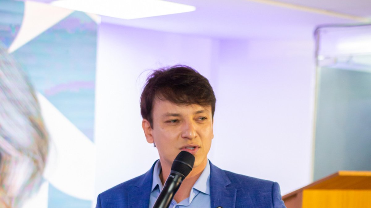Dr. Renato Lima palestrando